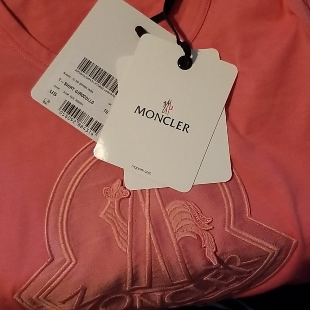 Moncler Tee - Picture 5 of 7